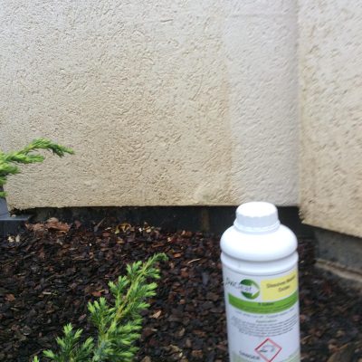 Application of rust removal product 